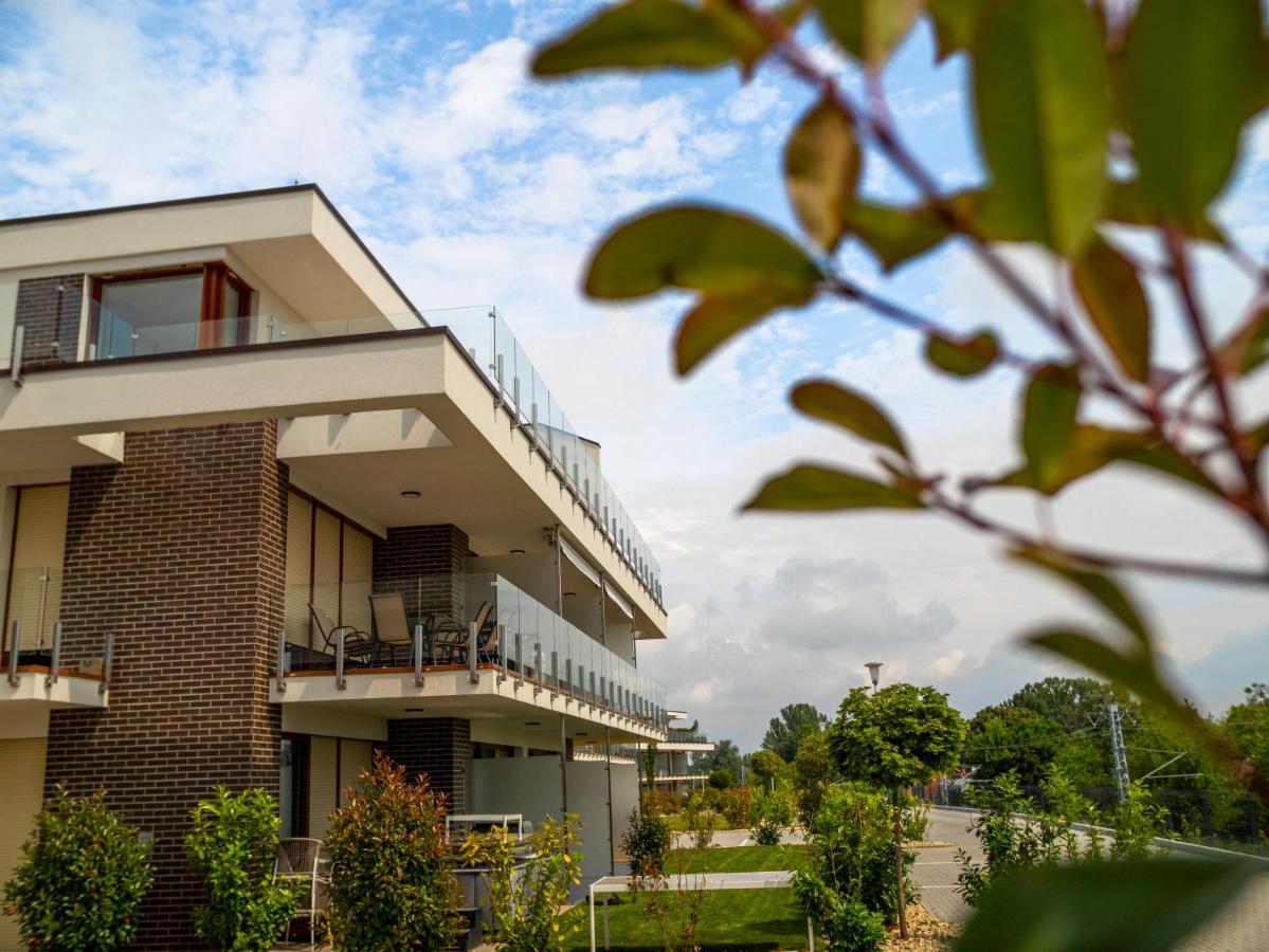Panorama Superior Apartments - Pool, Garden, Parking Balatonalmádi Zewnętrze zdjęcie