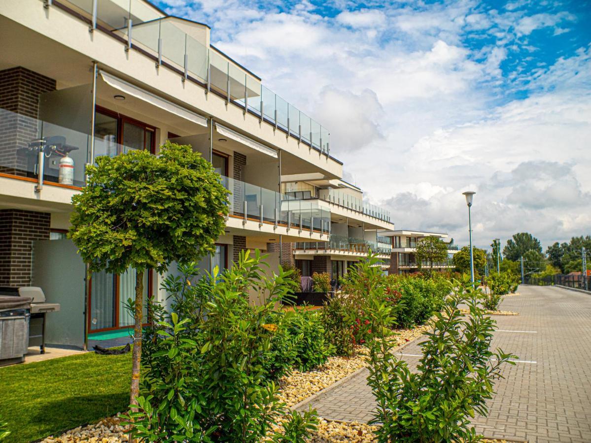 Panorama Superior Apartments - Pool, Garden, Parking Balatonalmádi Zewnętrze zdjęcie