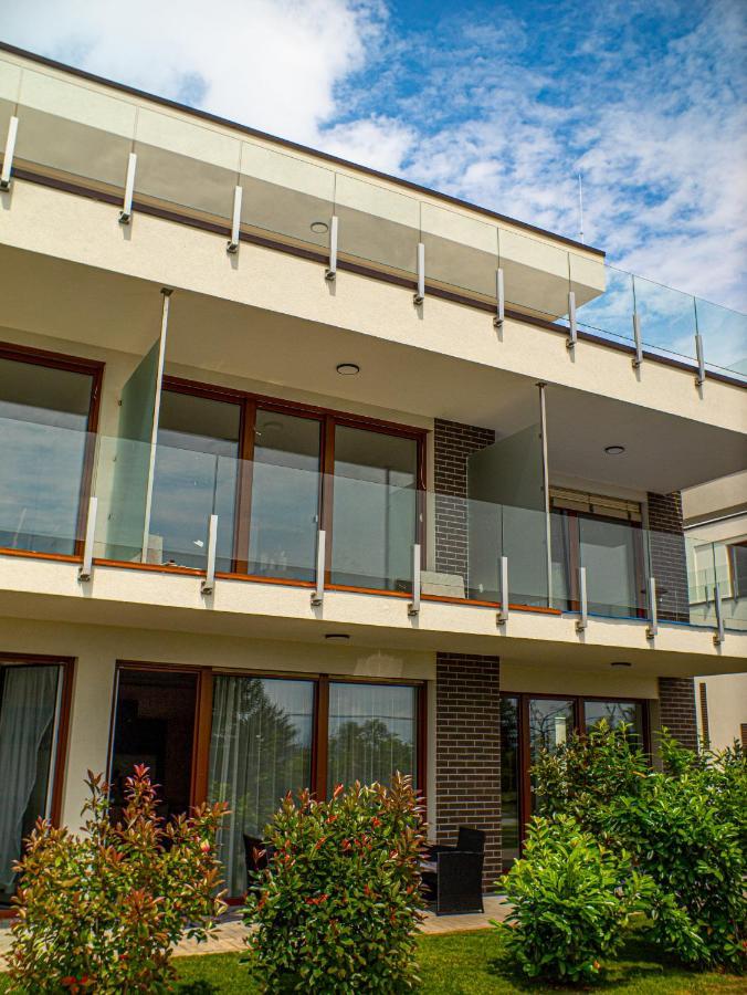Panorama Superior Apartments - Pool, Garden, Parking Balatonalmádi Zewnętrze zdjęcie