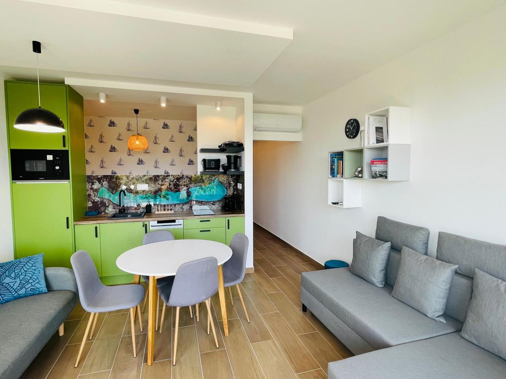 Panorama Superior Apartments - Pool, Garden, Parking Balatonalmádi Zewnętrze zdjęcie