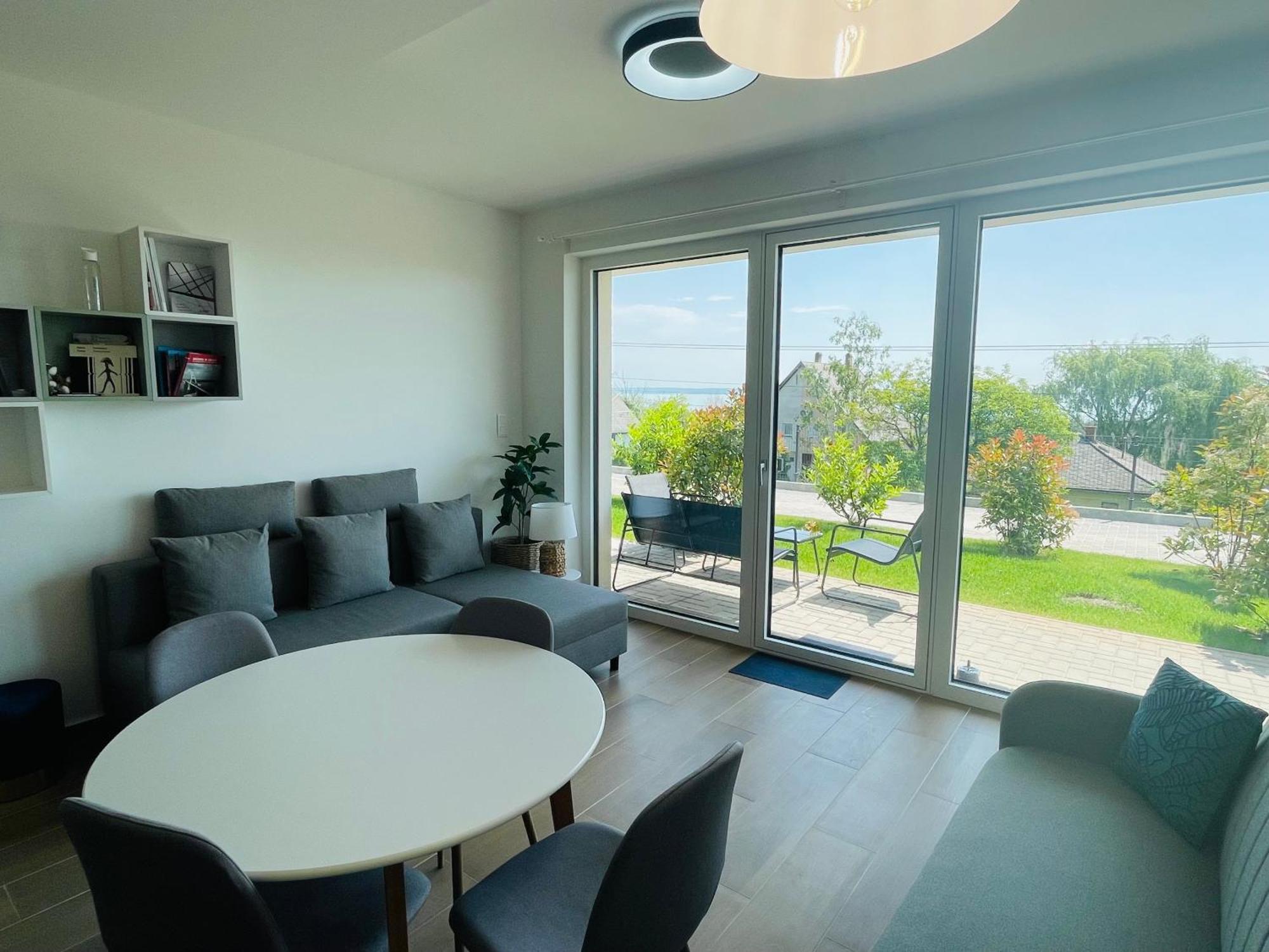 Panorama Superior Apartments - Pool, Garden, Parking Balatonalmádi Zewnętrze zdjęcie