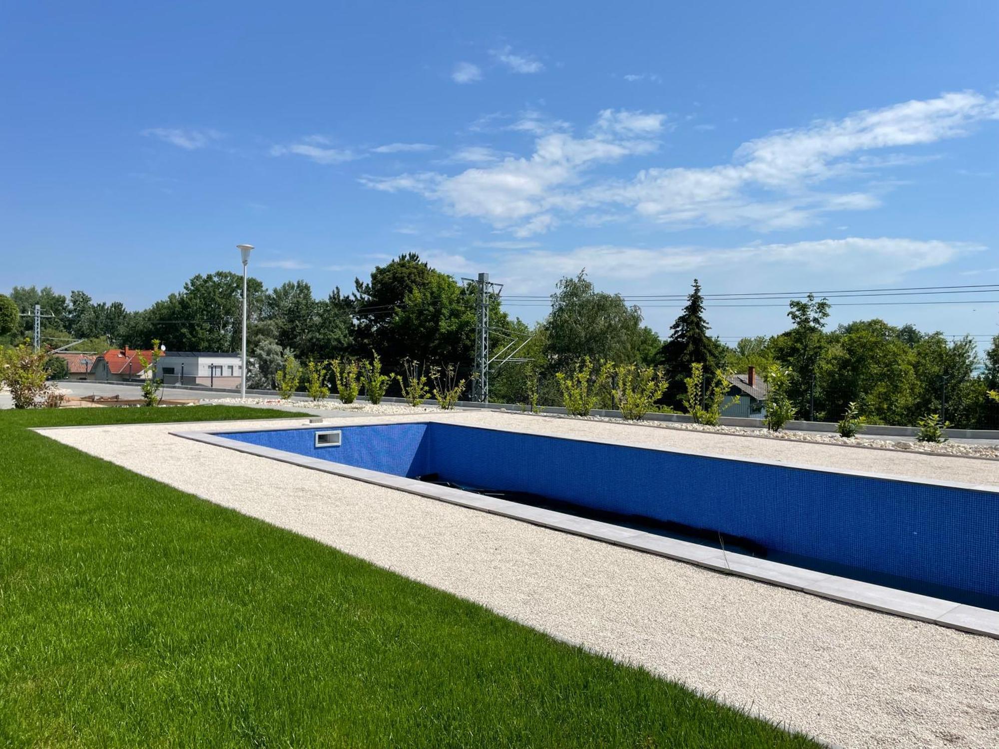 Panorama Superior Apartments - Pool, Garden, Parking Balatonalmádi Zewnętrze zdjęcie